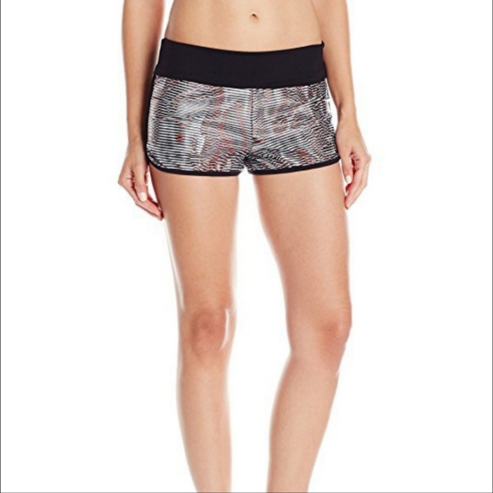 $121 New with tags Koral Flex Fold Over Short, M